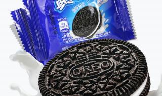 夹心饼干在网上是什么意思 三个男的夹心饼干